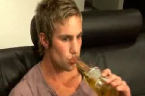 english straight lad get a oral stimulation