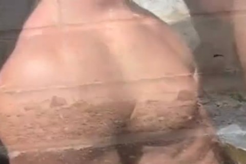 [GVC 402] Outdoor dong blowing