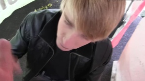 bang in the WC of a restaurant