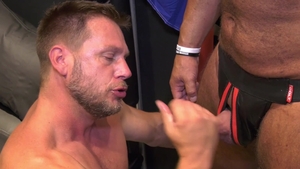 FrankfurtSexStories: Getting facial with Hans Berlin & Ralph