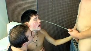 Boys-Pissing.com: Pissing & Jayden Taylor orgy in shower