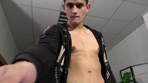 EastBoys.com: Amateur needs hard sex