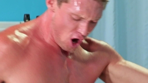 HotHouse - Bodybuilder Derek Bolt smashed by big dick stud