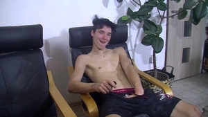EastBoys.com: Gay wants hard fucking