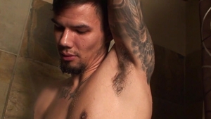 AlternaDudes - Tattooed gets a buzz out of sloppy fucking