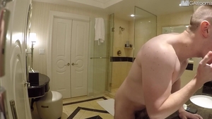 GayRoom - Eli Taylor with Cam in the shower