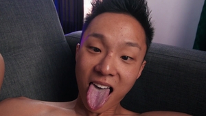 Men: Braxton Pounds the Bottom