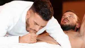 Men: Penetrating Spoon Pol