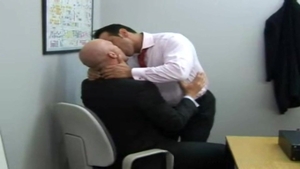menatplay: New Suit Brings on Subservient Stud Service