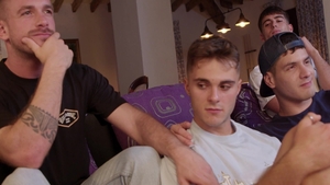 gaycest: Kisses Sparking Intimacy