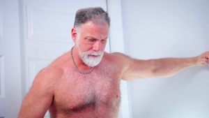 Icon Male: Lusty Lads Love Longhorns