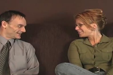 How to receive a woman to play with your ass